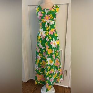 Vintage Princess Kaiulani bright floral dress